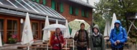 Elena, Michael, Alexandra und Egbert an der Schwarzenberghütte