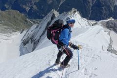 Inna am Ostgrat zum Weisshorn, 4506 m, Foto: Andre